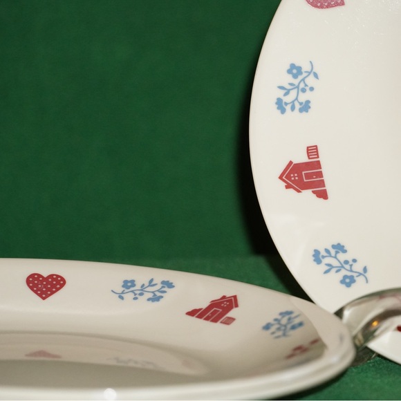 Set of 3 Corelle Houses and Hearts Bread/Dessert Plates - Picture 2 of 3